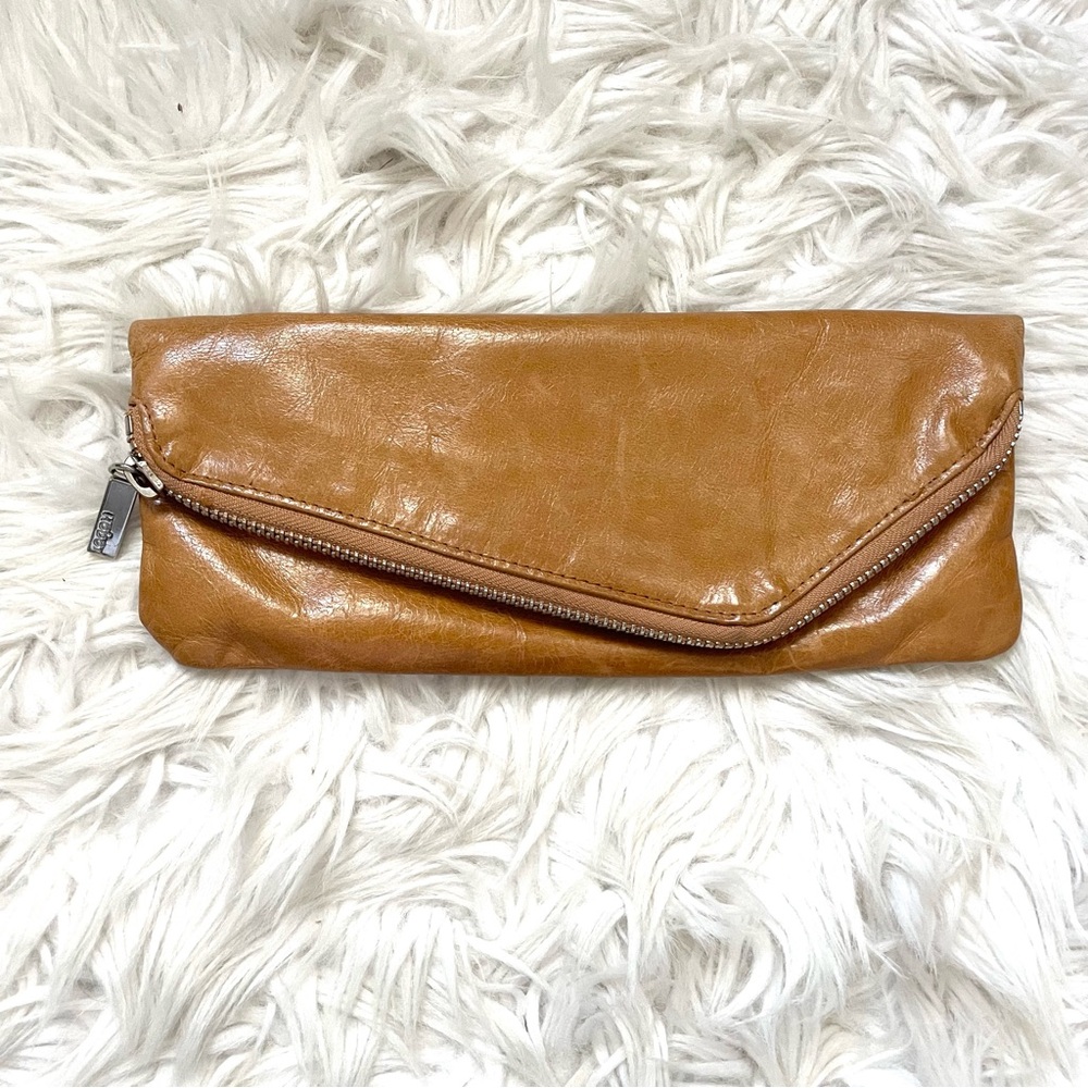 HOBO International Effi Distressed Crinkle Leather Envelope Clutch Wallet Brown